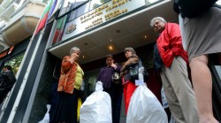 Секционните комисии от София - област чакаха часове наред, за да предадат резултатите си в РИК