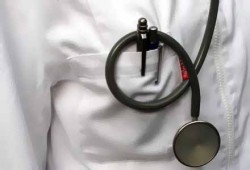 Изборът на лекар или екип ще бъде единствено по свободната воля на пациента след промени в наредбата