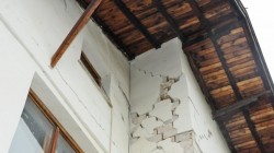 Година след земетресението Перник е в руини