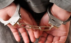 Полицаи задържаха извършител на домова кражба