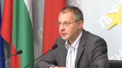 Станишев: ГЕРБ иска само предсрочни избори