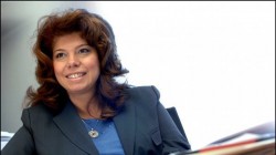 Илияна Йотова: БСП и ДПС да спрат намесата в кабинета Орешарски
