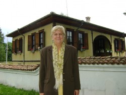  Почина Пенка Михайлова