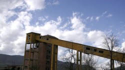 6 метра делят спасителите от миньорите в "Ораново"