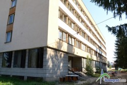 Започна дългоочакваният ремонт на общежитието на ПГТМ „Христо Ботев”