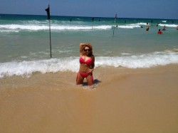 Фолк дивата Рени шеметна по бански (СНИМКИ)