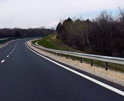 Строителството на скоростния път от Видин до Ботевград се предвижда за следващия планов период, според министъра