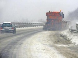 15 снегорина почистват АМ „Хемус“