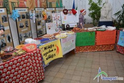 Откриха традиционния коледен базар в ПМГ „Акад.проф.д-р Асен Златаров”