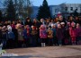Светнаха лампичките на коледната елха