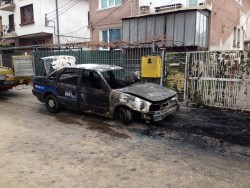 Изгоря автомобил на Площад 20