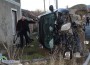  Джип отнесе три стълба и се обърна на главната улица в Новачене
