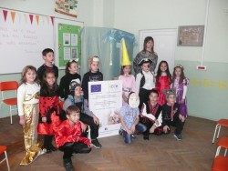 Клуб "Приятели на книгата" към училището във Врачеш изнесе програма пред гости