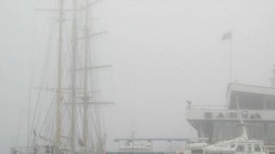 Затвориха пристанище Варна заради мъгла  