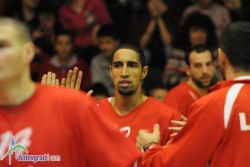 В Лукойл Академик се псуват