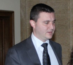Депутатът от ГЕРБ Владислав Горанов напуска парламента 