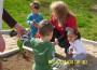Децата от ЦДГ"Еделвайс"  засадиха дръвчета 