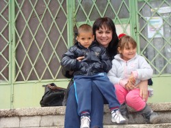 Корнелия Нинова беше на среща с хората от селата на Етрополска община