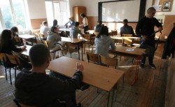 Зрелостниците пишат по произведение на Вапцаров