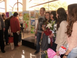 Школа „Хармония” откри изложба в музея, посветена на Международния ден на детето