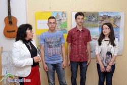 Трима представители на школа „Хармония” откриха съвместна изложба във Военния клуб