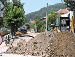 Ремонтът на ул. "Христо Ясенов" в Етрополе e на финалната права