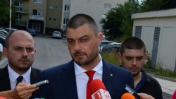 Бареков: Ако преди избирателите гласуваха с бой за БСП, сега ще гласуват с любов за мен
