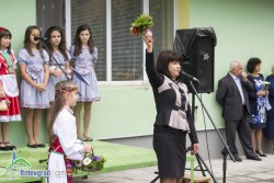 120 първокласници прекрачиха прага на училище „Никола Вапцаров”