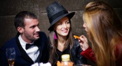 Мартин Мартинов празнува рожден ден с манекенки