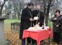 Панихида пред паметника в двора на храм "Св.Архангел Михаил"