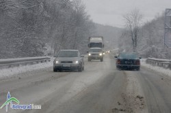 Шофьорите да предприемат пътуване с автомобили, подготвени за зимни условия