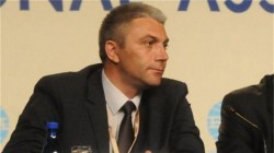 Подпалиха микробус на ДПС, колата на Местан е била разбита