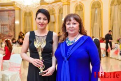 Водещата Деси Стоянова е "Мисис дама на годината"