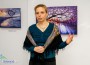 Художничка от Естония показва енергийни картини в Ботевград 