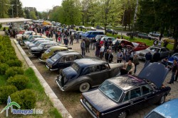 57 автомобила в "Ретро-парад  Ботевград 2015"