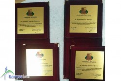 Учители от ГПЧЕ "Алеко Костантинов" – Правец получиха отличия за принос в сферата на образованието