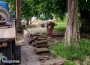 Преустановиха махането на каменни плочи от тротоар в Трудовец