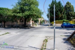 Възлово кръстовеще в Ботевград остана без знаци STOP