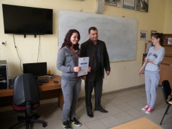Четирима ученици от Етрополе бяха наградени с почетни грамоти за доблест от началника на РУ- Етрополе
