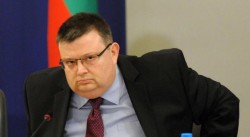 Цацаров поиска парламентът да разреши арест на Сидеров и Чуколов