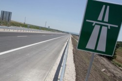 До 17 декември е ограничено движението по лявото платно на виадукт „Елешница“ на АМ „Хемус“ в посока София