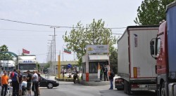 14-те арестувани митничари пристигнаха под конвой в София