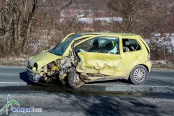 Млада жена пострада при катастрофа край Новачене