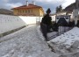Жители на Врачеш не могат да стигнат до гробищния парк заради заледения път