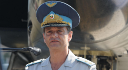 Новият началник на отбраната встъпи в длъжност, вицеадмирал Николов сдаде поста огорчен