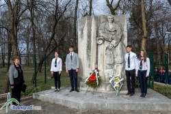 Ден на Златаровци – под това мото преминава патронният празник на ботевградска гимназия 