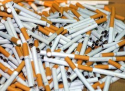 Столичанин, превозвал контрабандни цигари, е задържан от етрополските полицаи