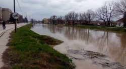 Тревога в Мизия заради придошлите води на река Скът