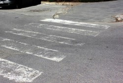 Управителят на „НИКСМЕТАЛ ГРУП” е предложил да възстанови маркировката на пешеходните пътеки около училищата
