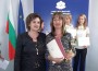 Боряна Нешкова бе отличена в IX Конкурс за специалисти, работещи в извънкласни и извънучилищни дейности, организиран от МФП „Приятели на България”